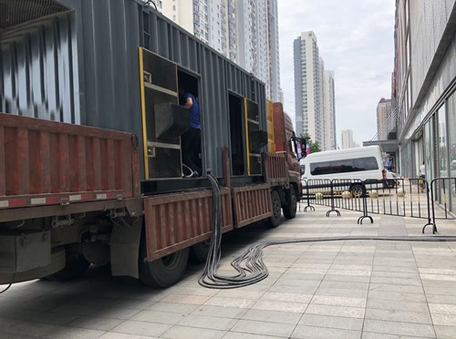 富源低温环境下，柴油发电机组电池充满电的具体时间受哪些因素影响？